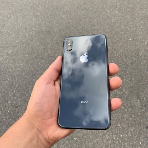 Iphone xs max - Picture 3 of 5